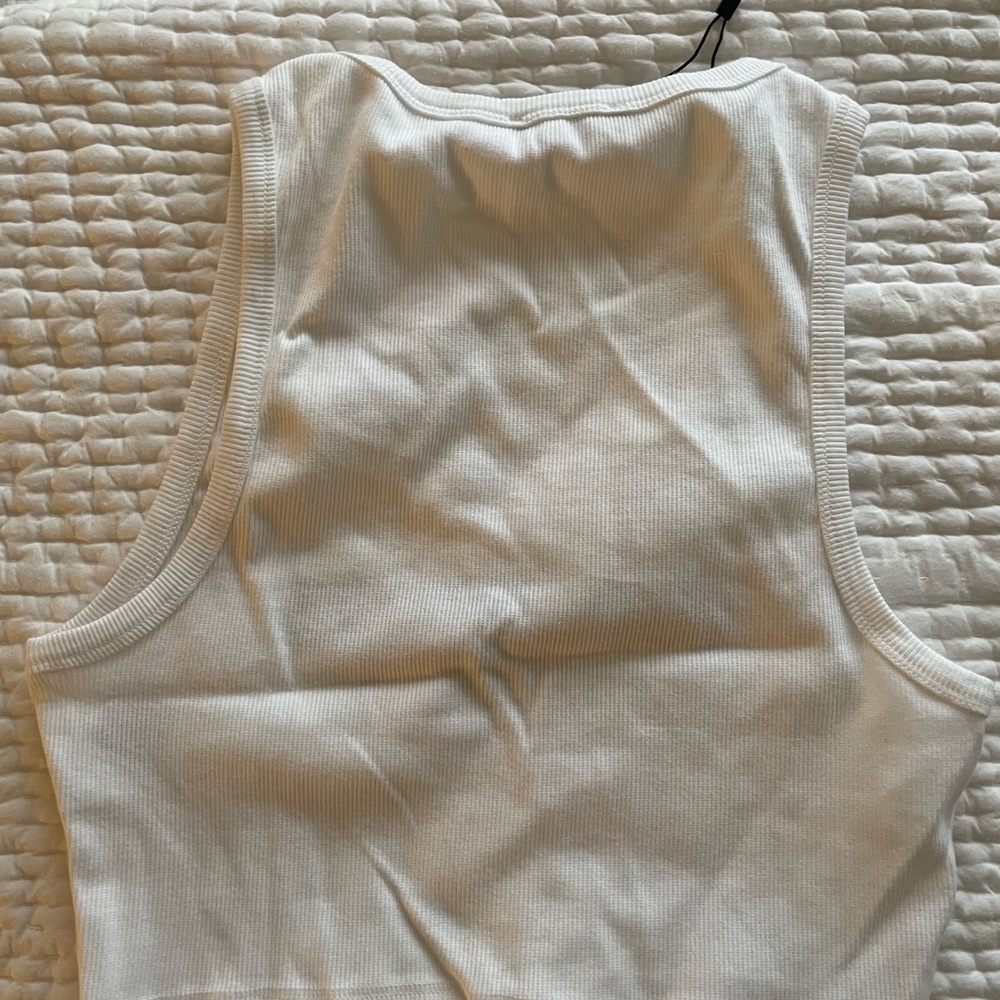 Zara Cropped Tank - Picture 3 of 4